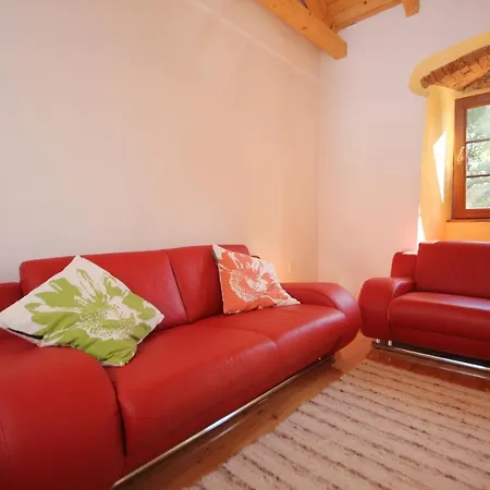 펜션 House With Wifi 말리로시니